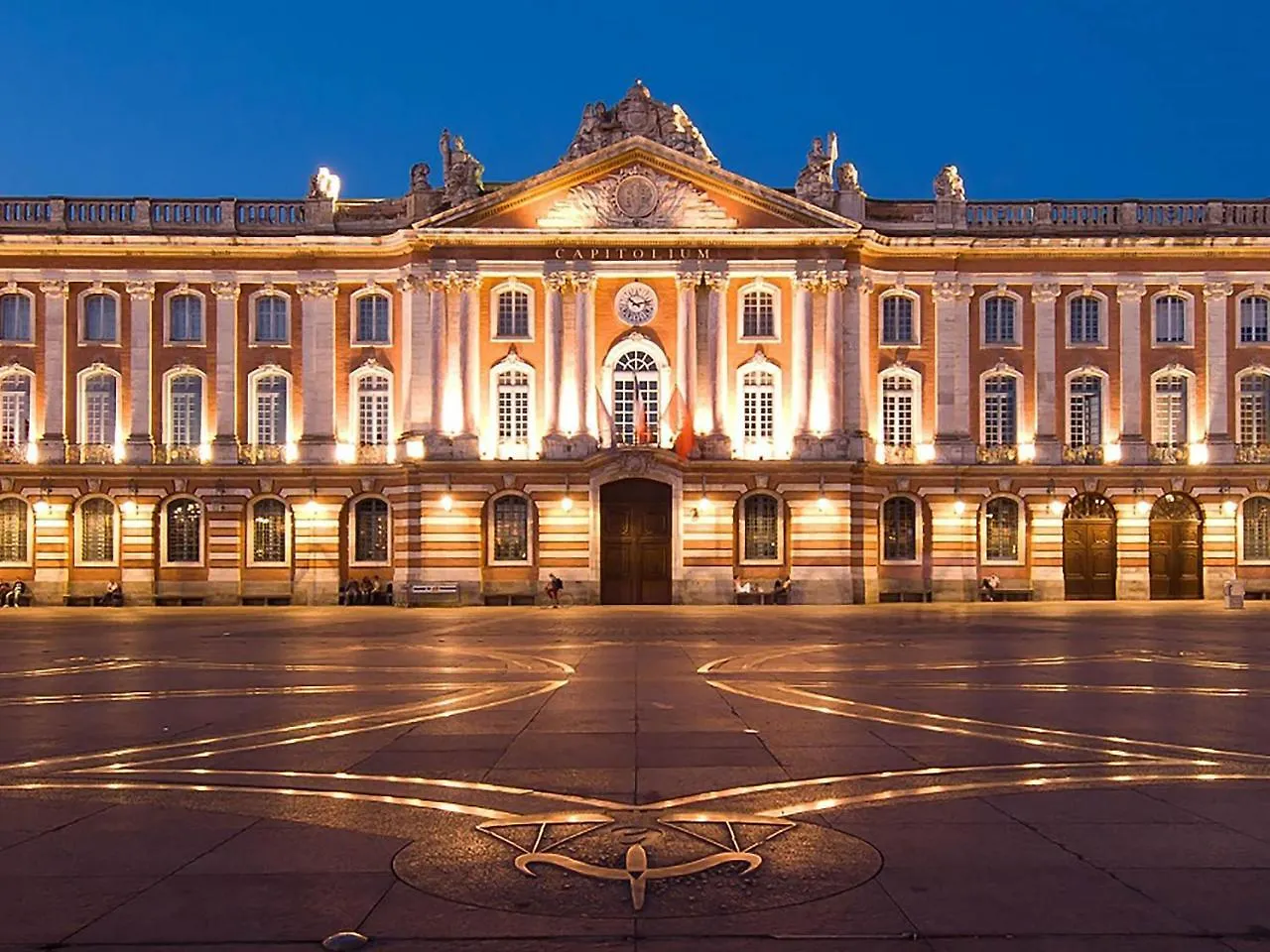 Le Bayard Jaune - Parking & Gare Sncf Toulouse 0*,  France